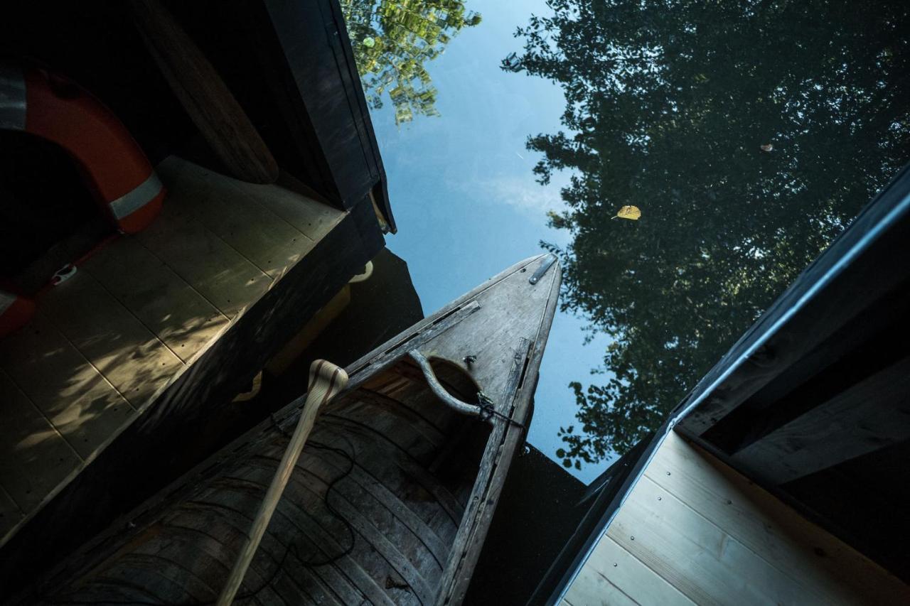 Ecolodge Le Bruit De L'Eau Saint-Quentin-en-Tourmont Exterior foto