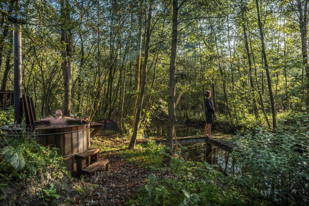 Ecolodge Le Bruit De L'Eau Saint-Quentin-en-Tourmont Exterior foto
